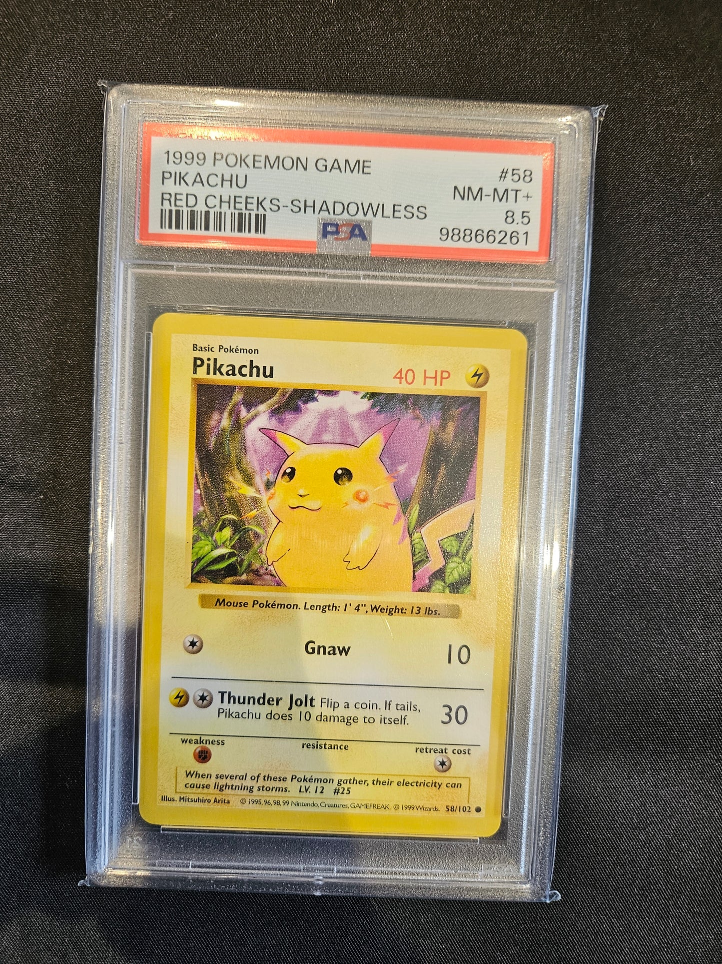 POKEMON BASE SET SHADOWLESS PIKACHU RED CHEEKS 58/102 PSA 8.5