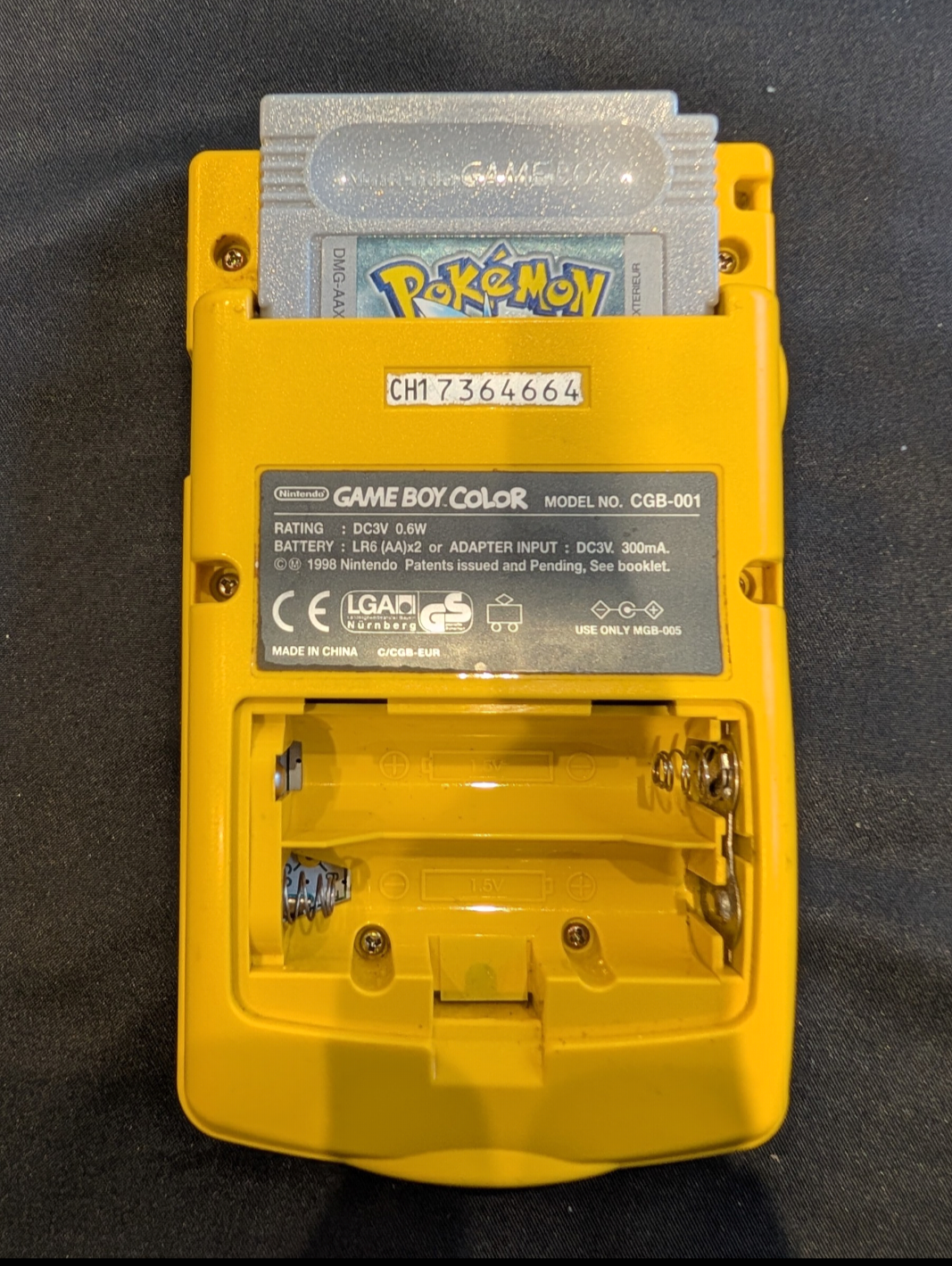 NINTENDO GAME BOY COLOR (MODEL CGB-001) YELLOW