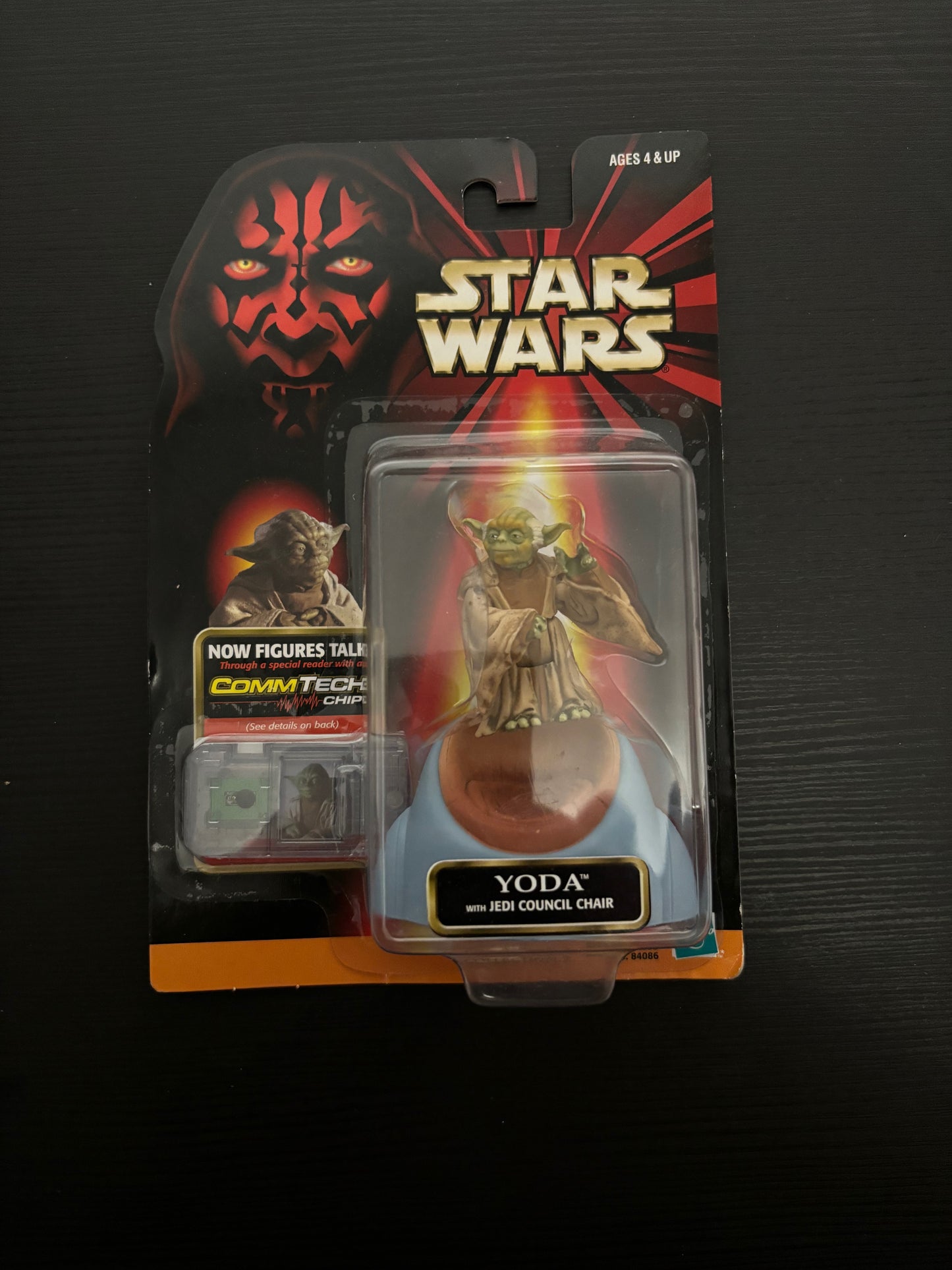 STAR WARS Episode 1 Yoda Figure with Jedi Council Chair Commtech Chip 1998 Sealed Damaged Box