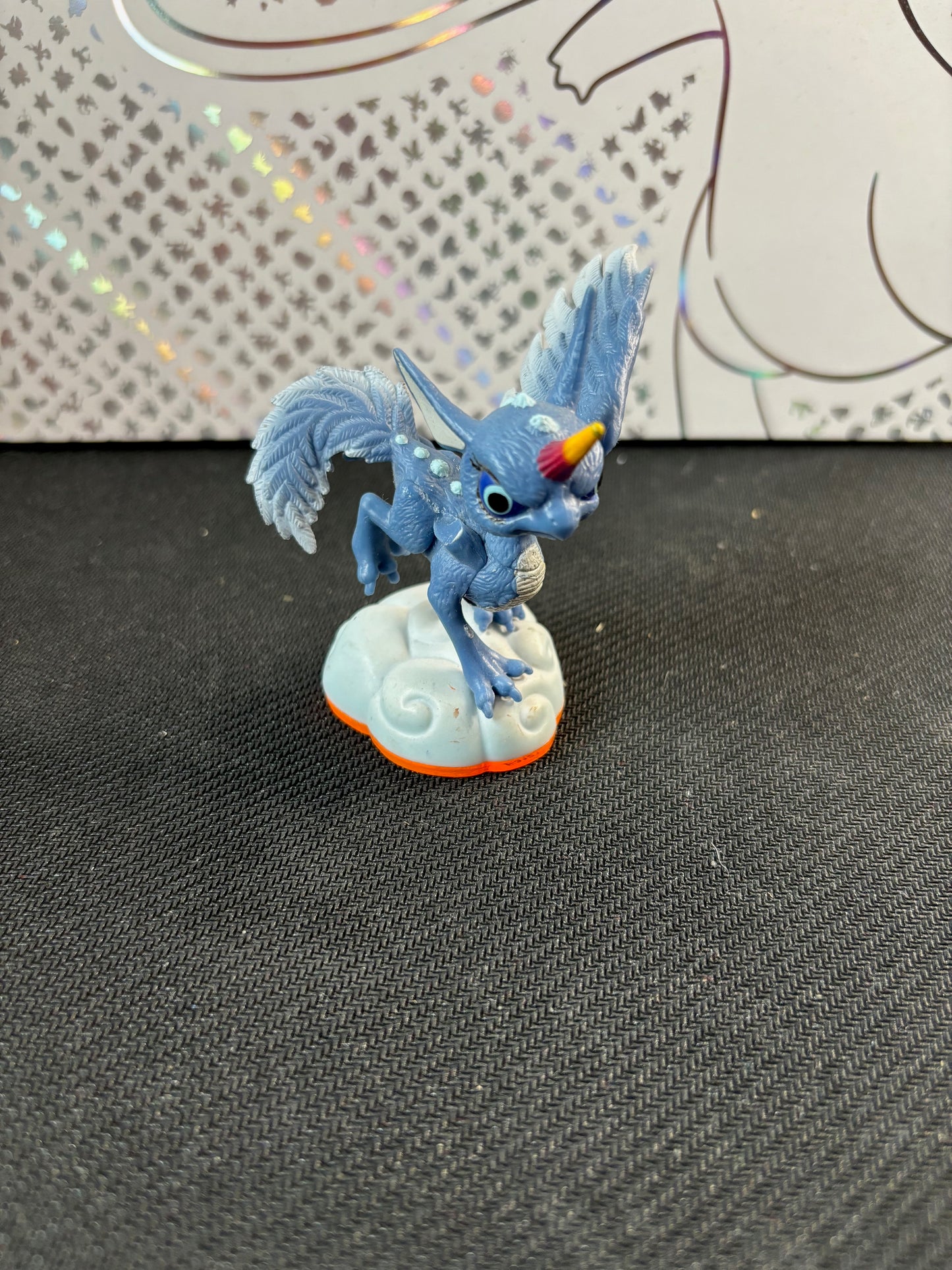 Whirlwind Skylanders Giants Figure - Wing Missing