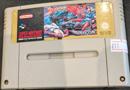 SUPER NINTENDO ENTERTAINMENT SYSTEM (SNES) GAME - STREET FIGHTER II