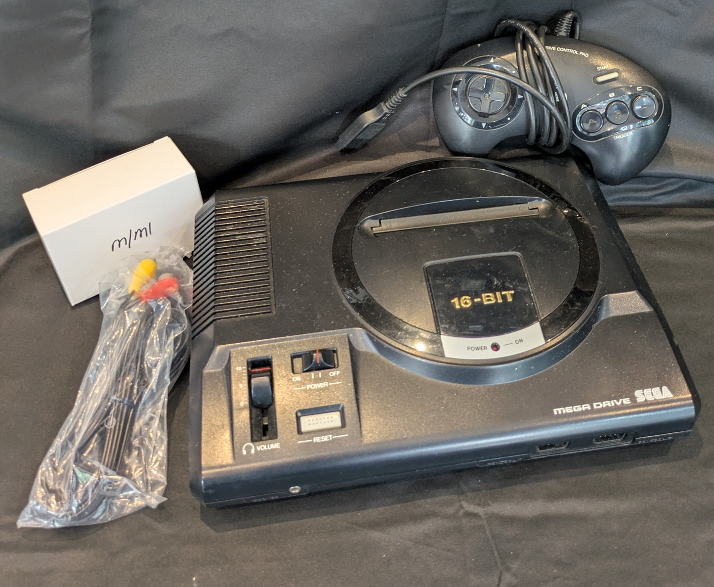 SEGA SATURN CONSOLE - BOXED
