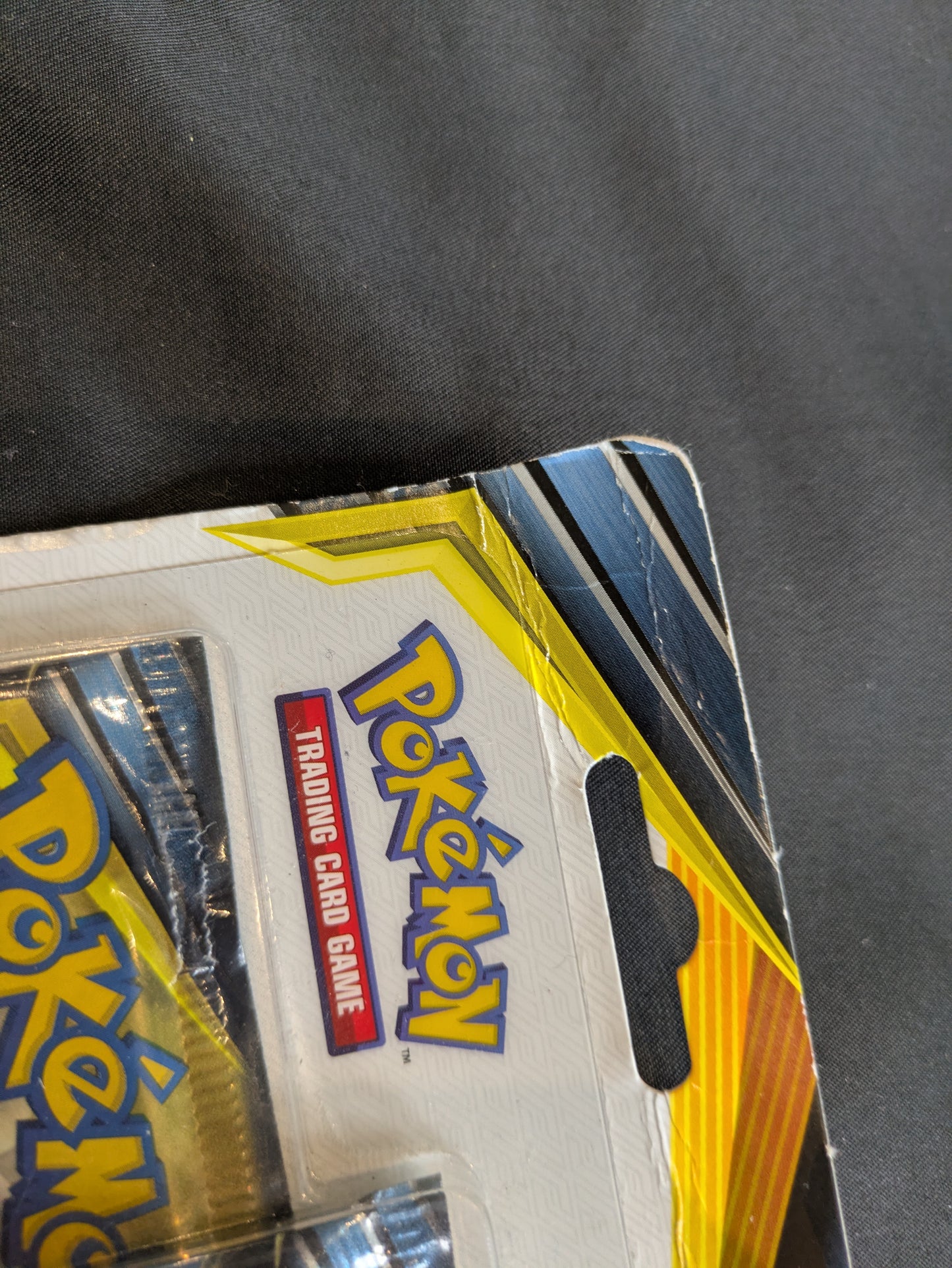 POKEMON UNBROKEN BONDS TRIPLE BLISTER