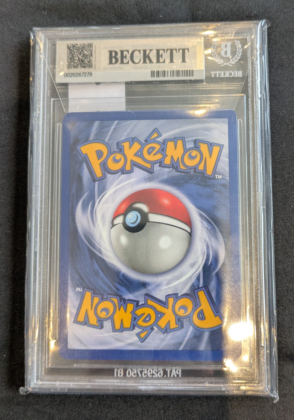 POKEMON 11/64 SNORLAX BECKETT 8.5