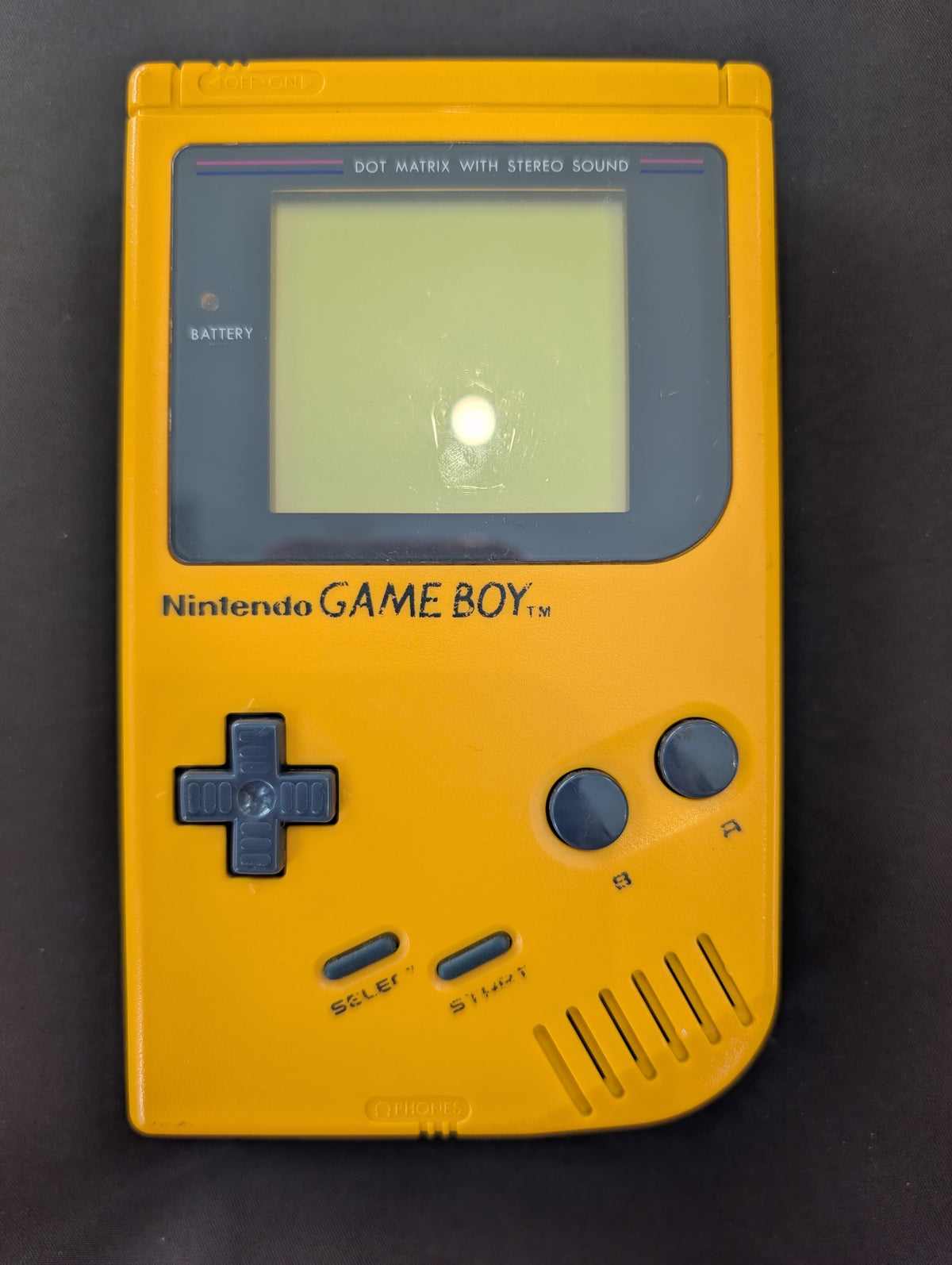 NINTENDO GAME BOY (DMG-CPU-08) YELLOW SHELL