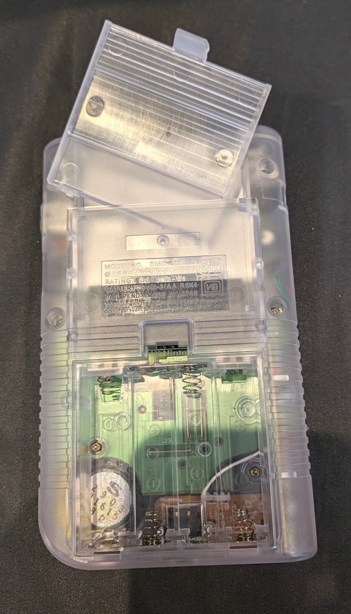 NINTENDO GAME BOY CONSOLE