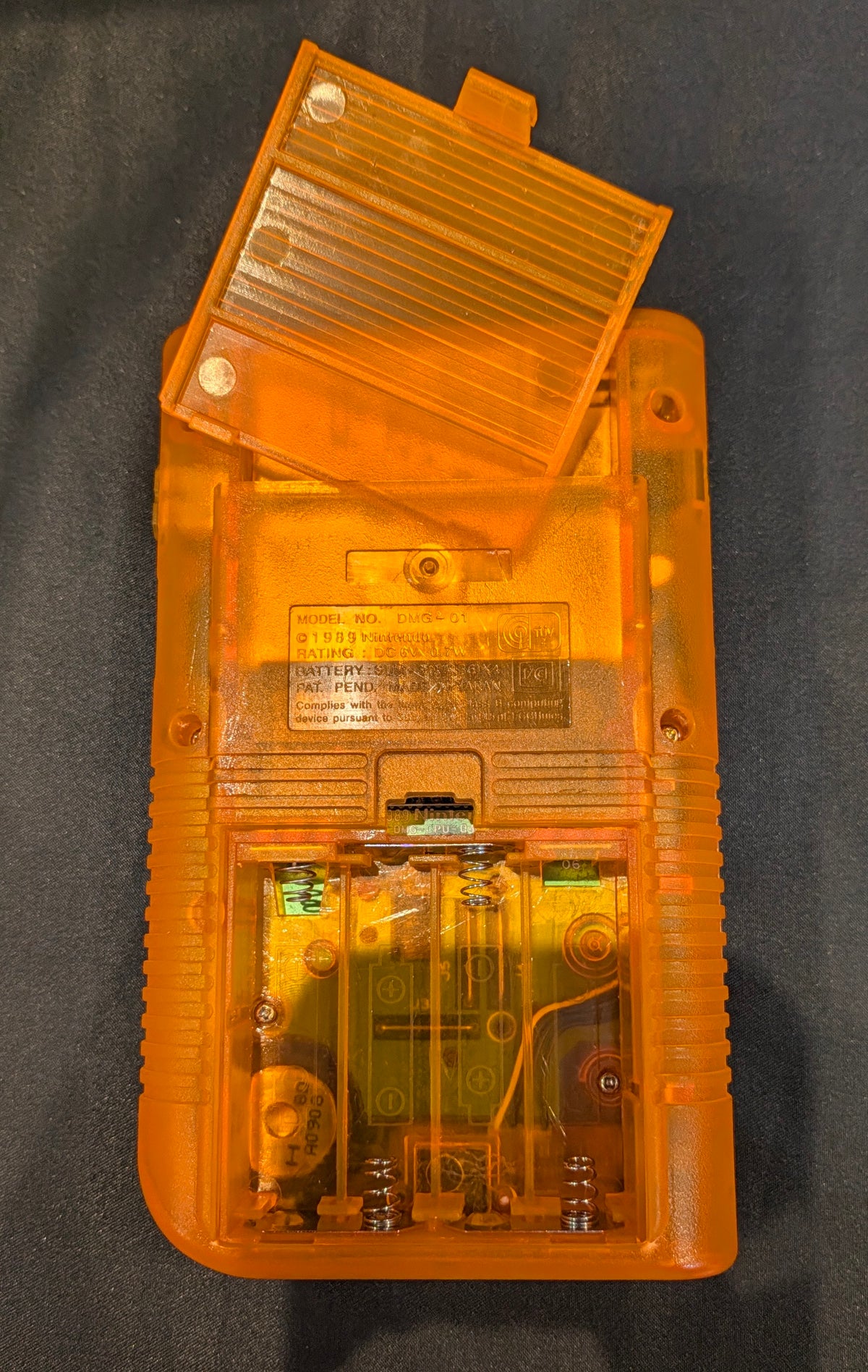 NINTENDO GAME BOY CONSOLE